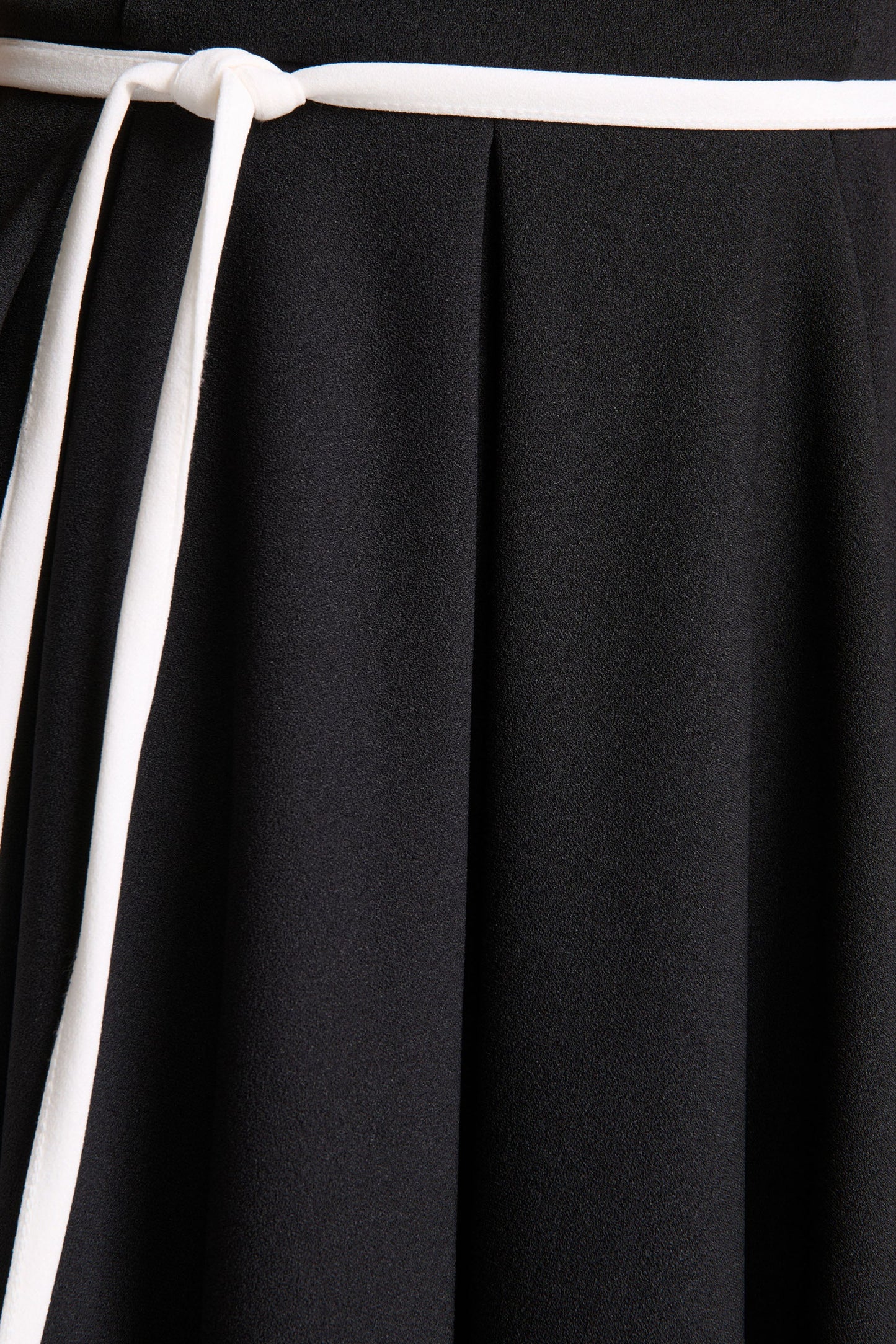 Nataline | Black Round-Neck Midi Dress With White Belt-Detail