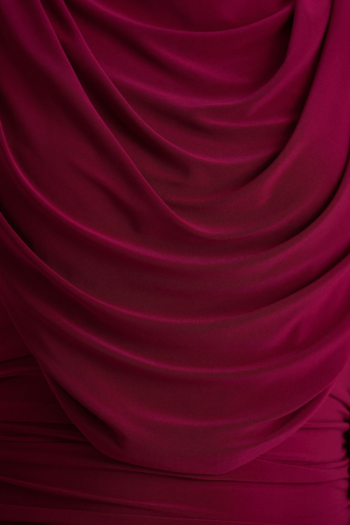 Wanderer | Burgundy Crew-Neck Midi Dress With Draped and Ruched Detailing